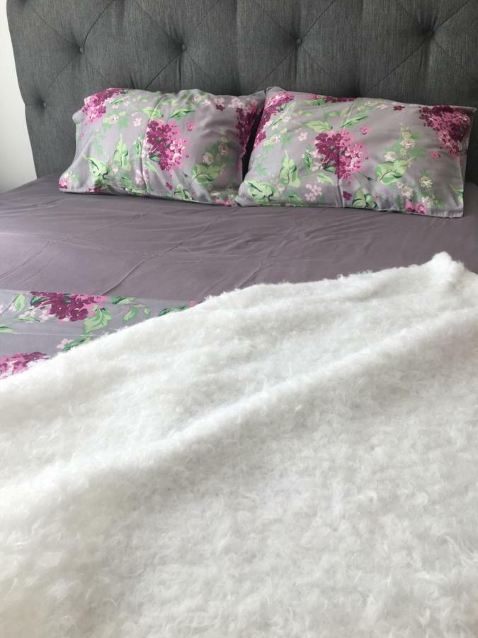4-Room Jacuzzi Apartment Λβιβ Εξωτερικό φωτογραφία